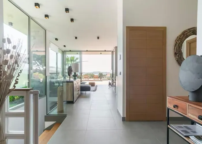 Stunning With Pool - Gulf Of St Tropez Villa