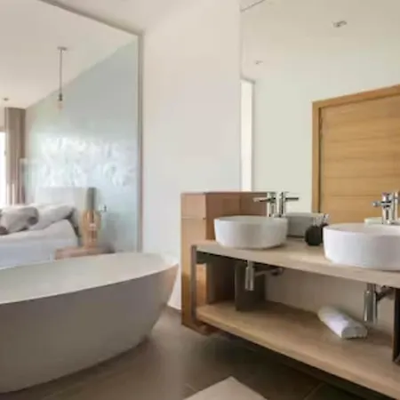 Stunning With Pool - Gulf Of St Tropez Вилла