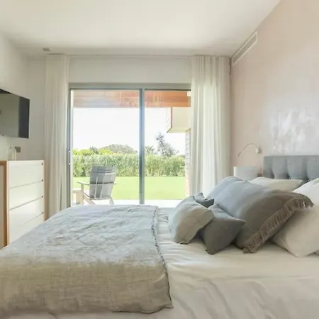 Stunning With Pool - Gulf Of St Tropez *