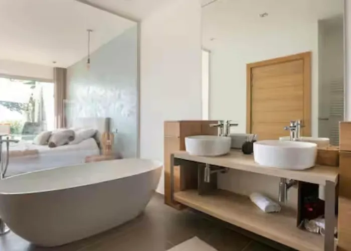 Stunning With Pool - Gulf Of St Tropez Вилла